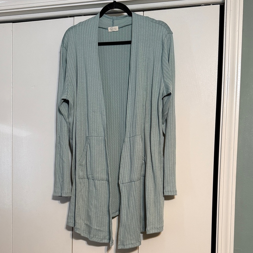 Elegant Open Front Cardigan in Soft Mint Green.